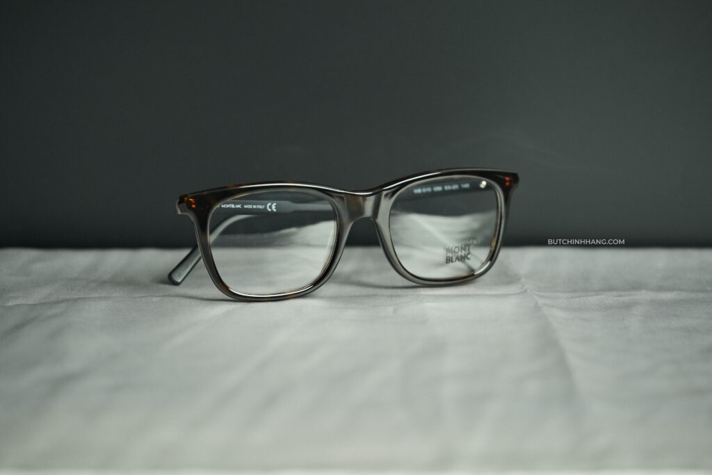Gọng kính Montblanc Rectangular Eyeglasses với nhựa vân đồi mồi đặc trưng  - DSCF0196
