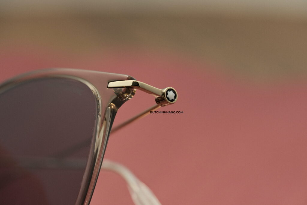 Chiếc kính mát với viền kính trong suốt - Kính mát Montblanc Unisex Gold/Grey Sunglasses DSCF9661