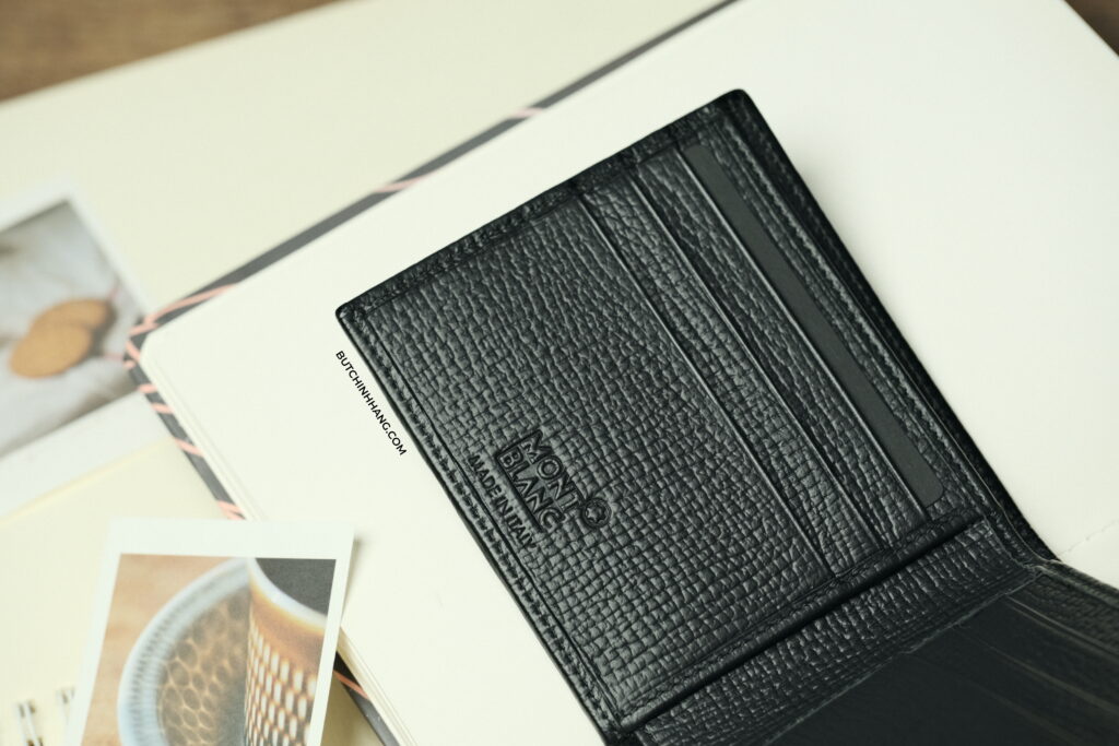 Chiếc ví với thiết kế đơn giản nhưng vẫn vô cùng thời trang Montblanc Leather Goods Meisterstuck-Selection Wallet DSCF9856