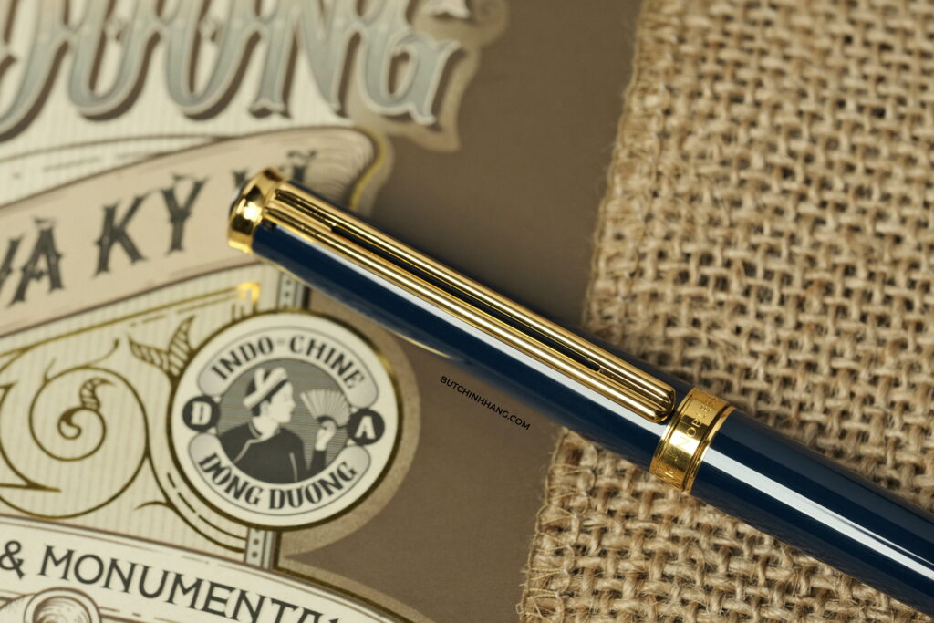 Mẫu bút cổ với màu xanh Navy đầy sự cuốn hút - Montblanc Noblesse Oblige Navy Blue DSCF9910