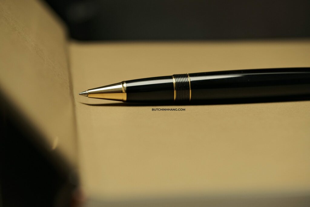 Liệu mẫu bút bi nước Montblanc Meisterstuck Legrand vẫn còn được yêu thích? - lieu mau but bi nuoc montblanc meisterstuck legrand van con duoc yeu thich 1