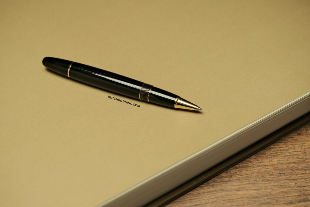 Liệu mẫu bút bi nước Montblanc Meisterstuck Legrand vẫn còn được yêu thích? - lieu mau but bi nuoc montblanc meisterstuck legrand van con duoc yeu thich 2