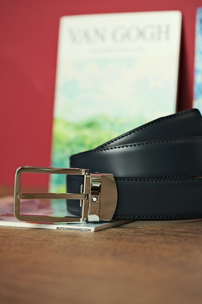Thắt Lưng Montblanc Rectangular Shiny Stainless Steel Pin Buckle Blue Smooth Leather 118419 - 3cm - montblanc rectangular shiny stainless steel pin buckle blue mau that lung voi chat lieu da tron mau xanh hiem thay 1