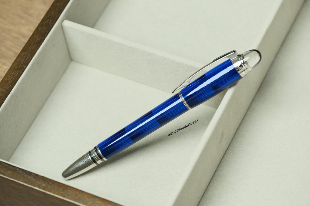 Những đường vân đặc biệt trên mẫu bút bi nước Montblanc Starwalker Cool Blue - nhung duong van dac biet tren mau but bi nuoc montblanc starwalker cool blue