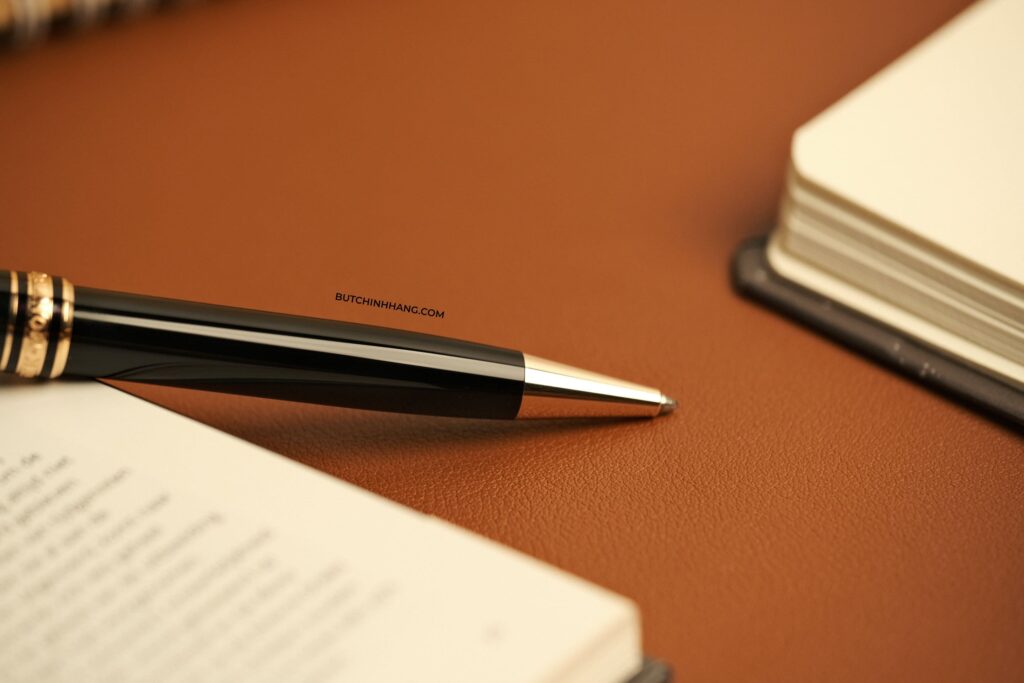 Bút Montblanc Meisterstuck Classique Rose Gold Plated Ballpoint Pen 112679 - quyen luc quyen ru mau but montblanc meisterstuck classique red gold plated 1