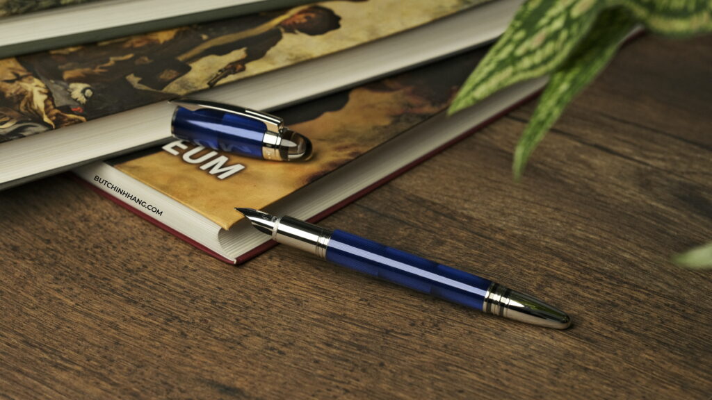 Sự đa dạng trong thiết kế của Montblanc cùng những phiên bản bút máy cao cấp, chất lượng với vẻ đẹp hút hồn DSF1107
