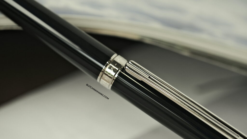 Noblesses Oblige Platinum Plated - Phiên bản bút cổ phổ biến và được yêu thích nhất nhì của Montblanc - DSF1443