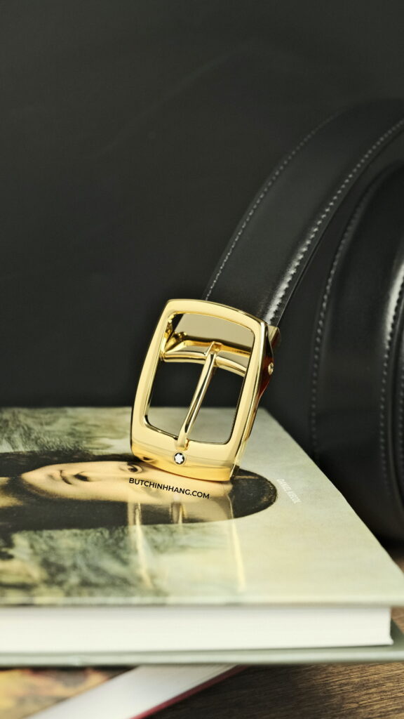 Thắt lưng Montblanc Belt GP-Buckle - Phiên bả thắt lưng với thiết kế hiện đại cùng màu vàng gold sang trọng - DSF1593