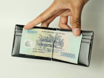 Ví kẹp kiền Montblanc Meisterstuck 6 CC Leather Wallet with Money Clip - Black 5525 - vi kep kien montblanc meisterstuck 6 cc leather wallet with money clip black 5525 scaled