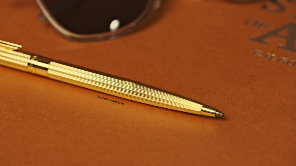 Báu vật trong những phiên bản bút cổ - Bút Montblanc Noblesse Gold plated Ballpoint Pen - DSF2193