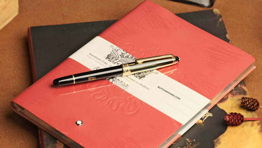 Mẫu bút máy Doue thuộc dòng bút Montblanc Meisterstuck Solitaire Gold & Black với vẻ đẹp rung động - DSF2486