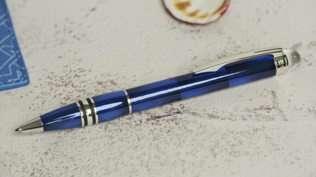 Ấn tượng bởi màu xanh đến từ bút Montblanc Starwalker Cool Blue và ví namecard Leather Goods Montblanc M_Gram 4810 Pocket 6cc Light Blue - an tuong boi mau xanh den tu but montblanc starwalker cool blue va vi namecard leather goods montblanc m gram 4810 pocket 6cc light blue 3