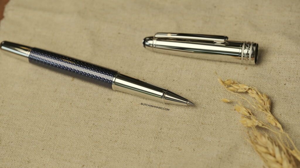 Montblanc Meisterstuck Solitaire Doué Blue Hour Rollerball Pen 112894 - Mẫu bút bi nước với thân bút lấp lánh tuyệt đẹp - montblanc meisterstuck solitaire doue blue hour rollerball pen 112894 mau but bi nuoc voi than but lap lanh tuyet dep