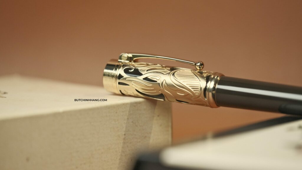 Montblanc Writers Limited Edition vinh danh nhà văn trẻ thơ Carlo Collodi với hình ảnh của cậu bé người gỗ Pinocchio - montblanc writers limited edition vinh danh nha van tre tho carlo collodi voi hinh anh cua cau be nguoi go pinocchio