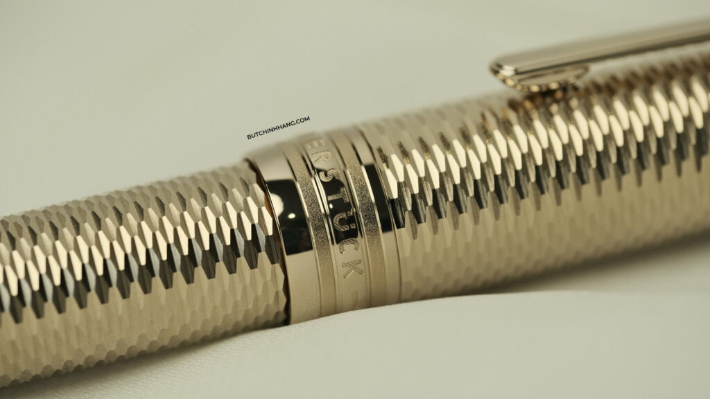 Trải nghiệm tuyệt vời với phiên bản bút Montblanc Meisterstuck Solitaire Geometry Champagne Gold Legrand - trai nghiem tuyet voi voi phien ban but montblanc meisterstuck solitaire geometry champagne gold legrand