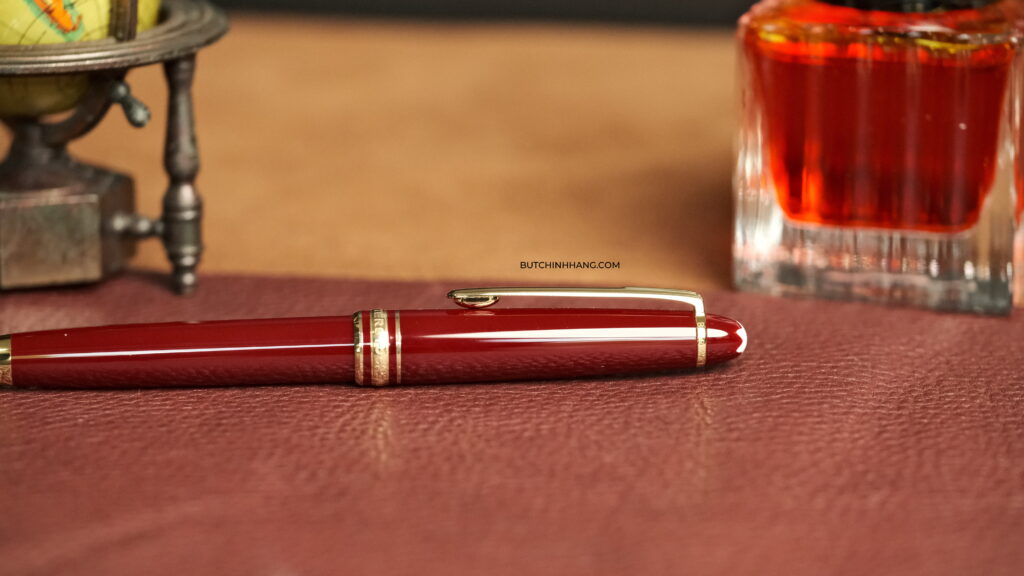 Bút Montblanc Meisterstuck Classique Burgundy - mẫu bút với nét đẹp cổ điển sang trọng DSCF2725