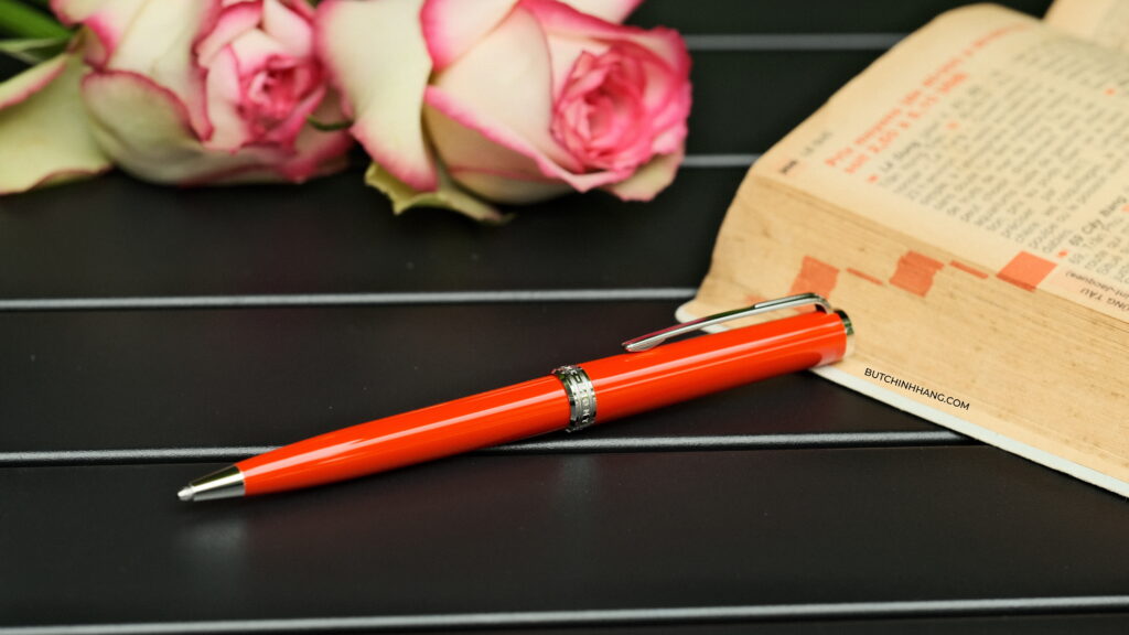 PIX Red - Mẫu bút bi Montblanc giá thành tốt nhưng vẫn có chất lượng cực cao - DSCF3135