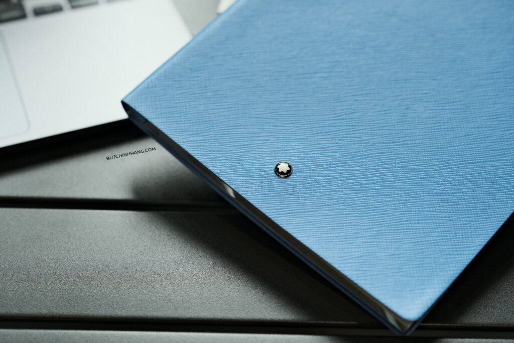Sổ da Montblanc Notebook 146 Technicolor Blue 124172 - Chiếc sổ da đi cùng bạn trong suốt ngày dài - DSCF3283