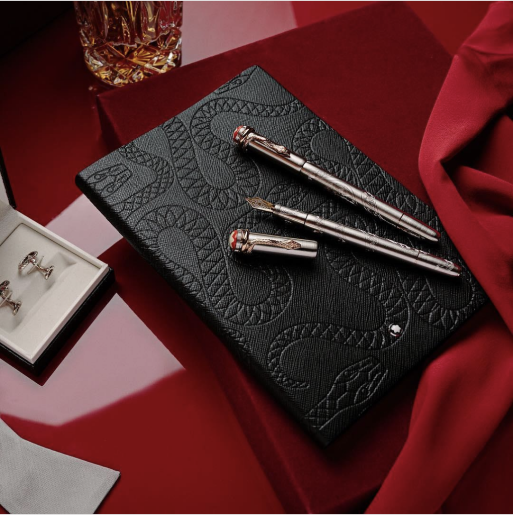 Giới thiệu - Bộ sưu tập bút Montblanc Heritage Collection Rouge et Noir Solitaire Serpent Limited Edition 1906 - Screenshot 2023 05 26 at 10.56.36