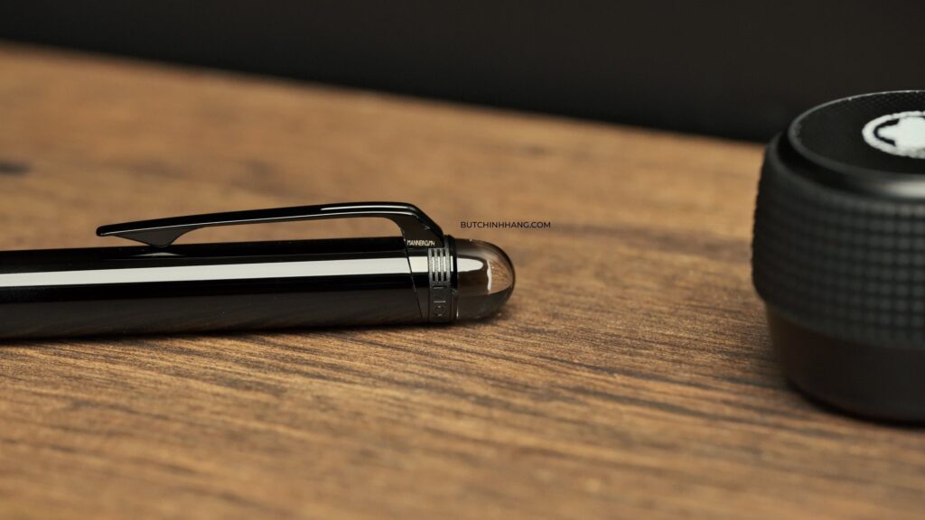 Bút Montblanc StarWalker BlackCosmos Precious Resin Ballpoint Pen 129747 - khong gian vu tru vo tan cung mau but bi montblanc starwalker blackcosmos precious resin