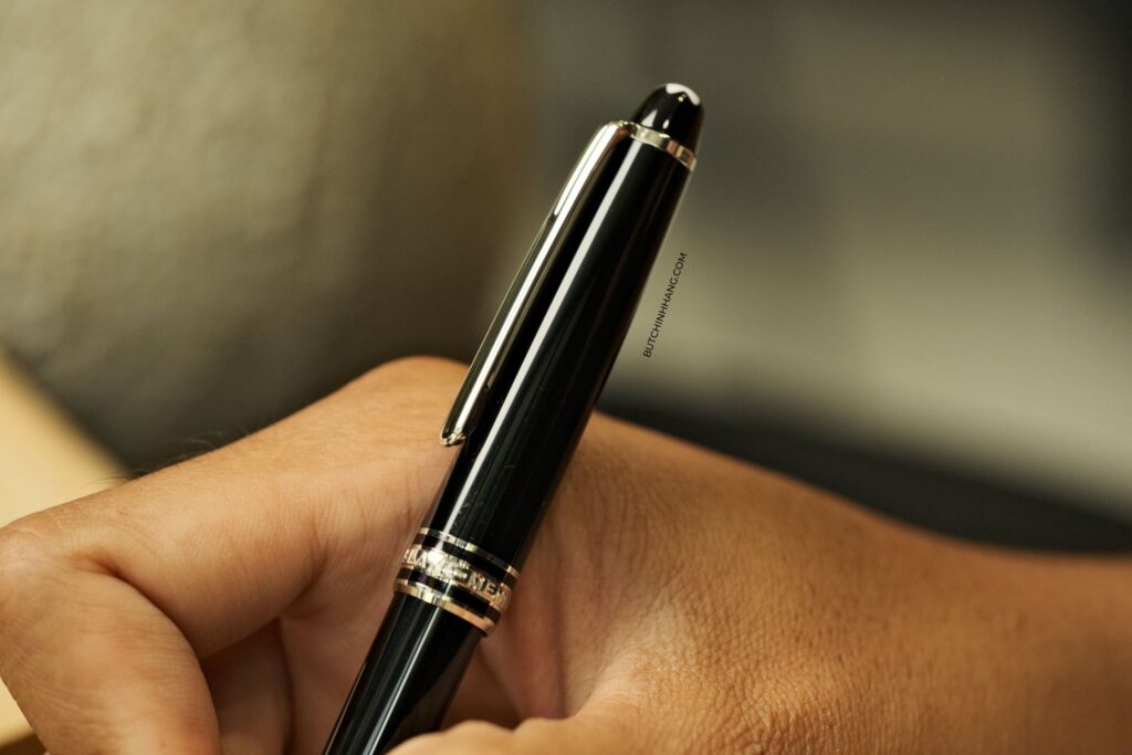 Mẫu bút huyền thoại mà Montblanc luôn tự hào - Bút Montblanc Meisterstuck Classique Platinum Coated BallPoint Pen 2866 - mau but huyen thoai ma montblanc luon tu hao but montblanc meisterstuck classique platinum coated ballpoint pen 2866