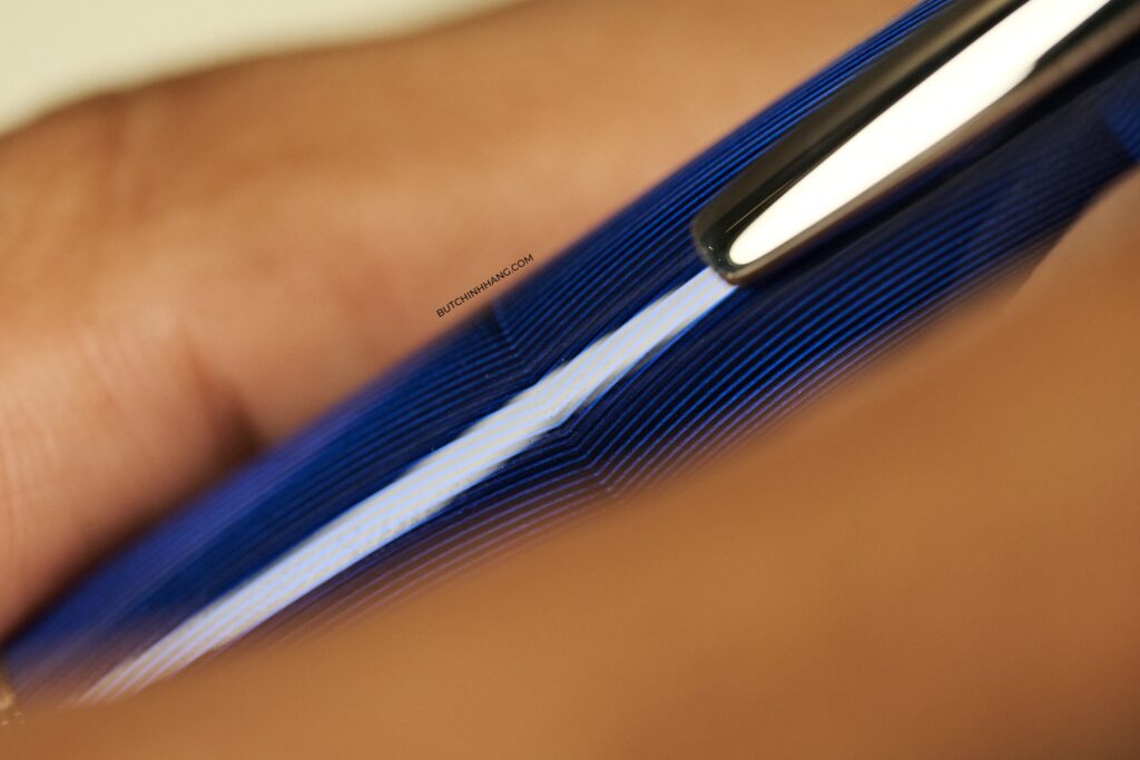 Một tác phẩm nghệ thuật và biểu tượng của sự tinh tế - Montblanc Starwalker Cool Blue Ballpoint Pen  - mot tac pham nghe thuat va bieu tuong cua su tinh te montblanc starwalker cool blue ballpoint pen
