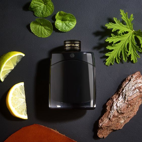 Nước hoa nam Montblanc Legend Eau de Parfum 100 ml - Nước hoa của sự thanh lịch và nam tính - nuoc hoa nam montblanc legend eau de parfum 100 ml nuoc hoa cua su thanh lich va nam tinh 2