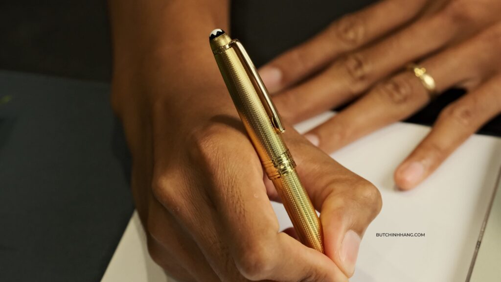 Tinh hoa của nghệ thuật viết lách với mẫu Bút Montblanc Meisterstuck Solitaire Barley Corn Gold Plated - tinh hoa cua nghe thuat viet lach voi mau but montblanc meisterstuck solitaire barley corn gold plated 2