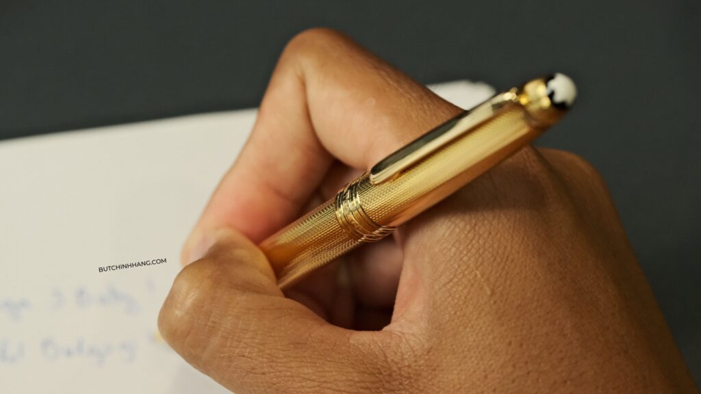 Tinh hoa của nghệ thuật viết lách với mẫu Bút Montblanc Meisterstuck Solitaire Barley Corn Gold Plated - tinh hoa cua nghe thuat viet lach voi mau but montblanc meisterstuck solitaire barley corn gold plated 3