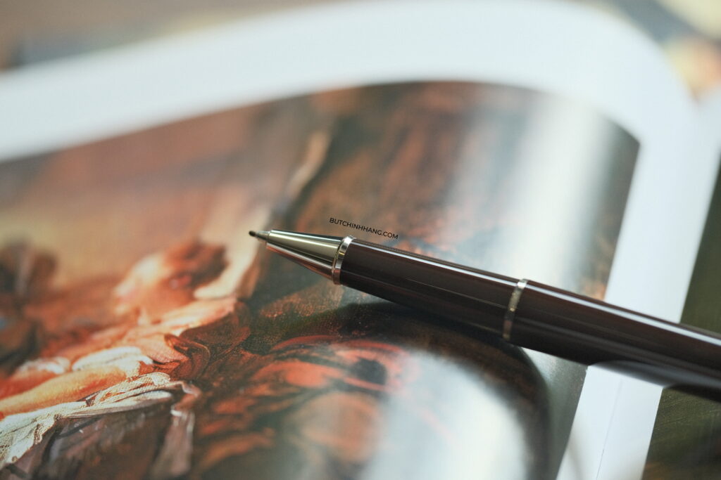 Montblanc Meisterstuck Le Petit Prince Doué Classique - Mẫu bút bi xoay với cảm hứng từ cuốn tiểu thuyết “Le Petit Prince” đầy thơ mộng DSCF3966