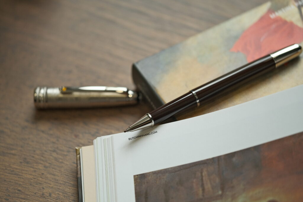 Montblanc Meisterstuck Le Petit Prince Doué Classique - Mẫu bút bi xoay với cảm hứng từ cuốn tiểu thuyết “Le Petit Prince” đầy thơ mộng DSCF3972
