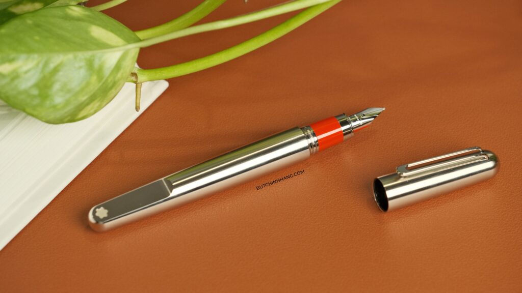 Chiến dịch nhân đạo và ý nghĩa ảnh hưởng sâu sắc đến mẫu bút (Montblanc M)RED Signature Fountain Pen 113622 DSCF4064