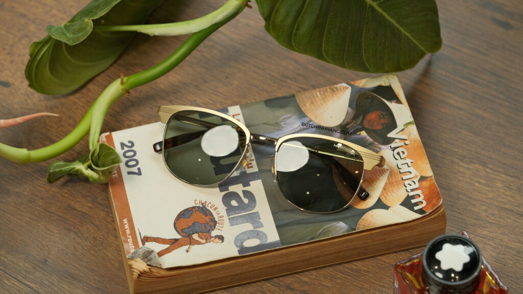 Kính mát Montblanc Retro Sunglasses Matte Gold/Havana MB0092S - DSCF4075