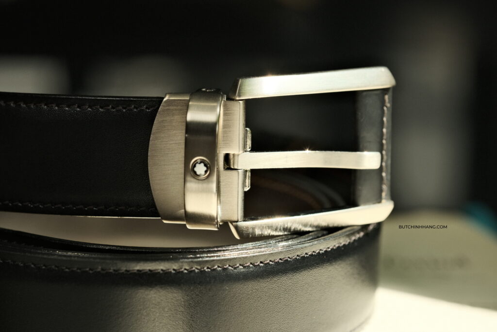 Chiếc thắt lưng phong cách cổ điển - Montblanc Contemporary Reversible Leather Belt 38158 DSCF4360