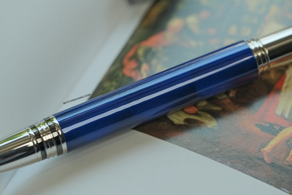 Chất liệu sơn mài và mẫu bút bi nước Montblanc Starwalker Cool Blue 9978 DSCF4794
