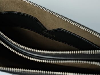 Ví cầm tay Montblanc Meisterstuck Urban Clutch 124028 - vi cam tay montblanc meisterstuck urban clutch 124034 scaled