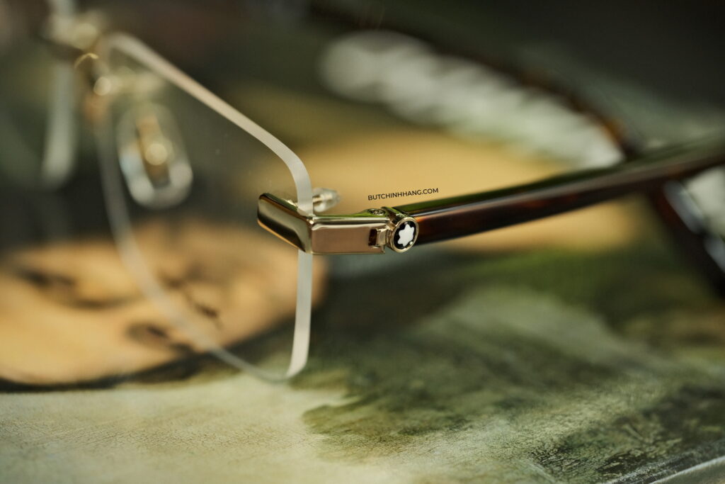 Phiên bản gọng kính kết hợp giữa hiện đại và truyền thống - Montblanc Rimless Gold Havana Eyeglasses 00550 DSCF4969