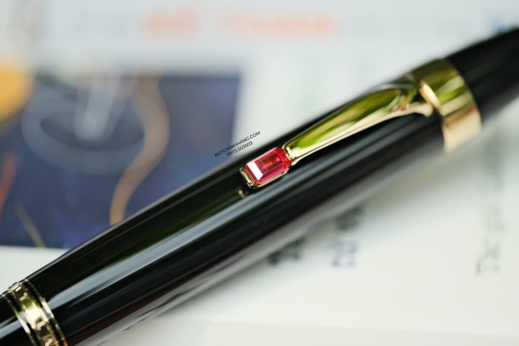 Montblanc Bohème Gold Plated Rouge BallPoint Pen 25200 - but montblanc boheme gold plated rouge ballpoint pen 25200
