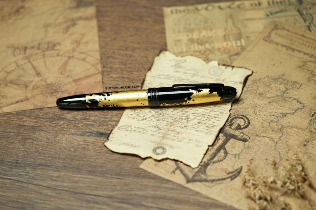 Nghệ thuật dát vàng điêu luyện trên chiếc bút bi Montblanc Meisterstuck Solitaire Calligraphy Gold Leaf - nghe thuat dat vang dieu luyen tren chiec but bi montblanc meisterstuck solitaire calligraphy gold leaf