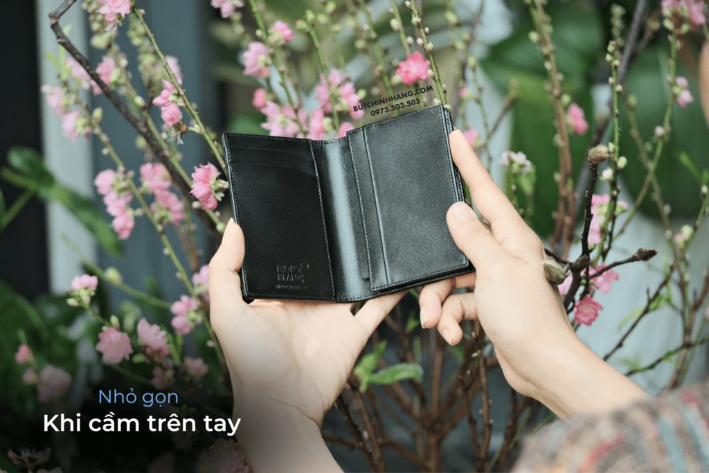 Kích thước nhỏ gọn của chiếc ví namecard Meisterstuck Business Card Holder 107229 - kich thuoc nho gon cua chiec vi namecard meisterstuck business card holder 107231
