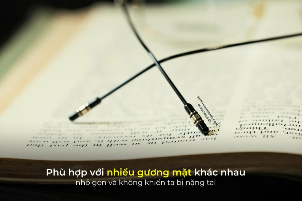 Tại sao mọi người lại yêu thích chiếc gọng kính Montblanc Rectangula Gold Coated MB0039O đến vậy? - tai sao moi nguoi lai yeu thich chiec gong kinh montblanc rectangula gold coated mb0039o den vay