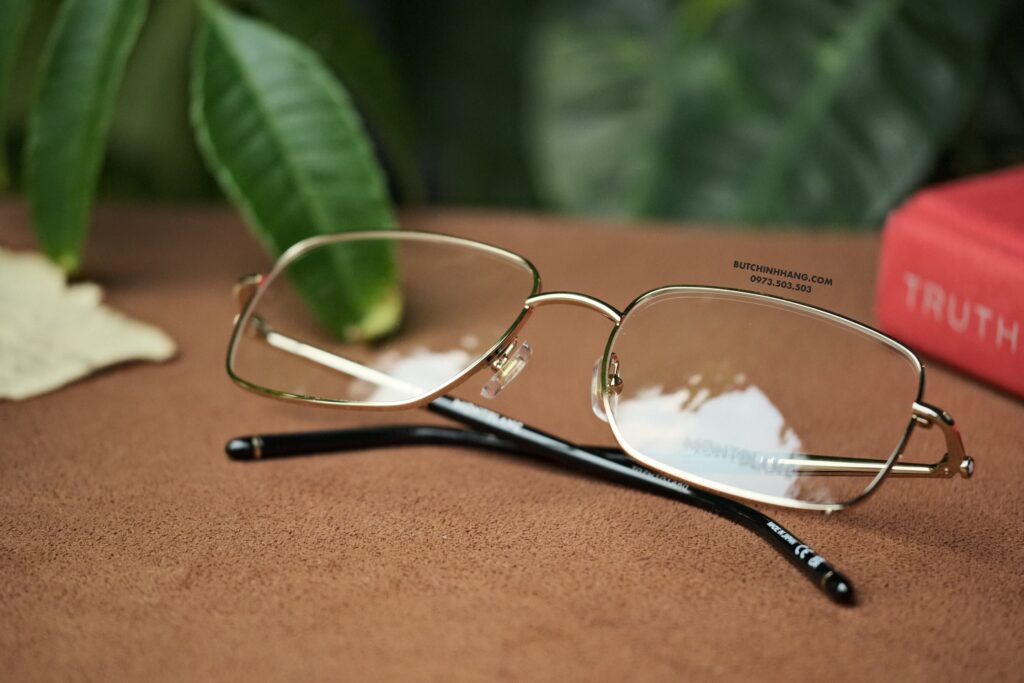 Gọng kính Montblanc Rectangular Gold Eyeglasses MB0072O 003 - gong kinh montblanc rectangular gold eyeglasses mb0072o 4