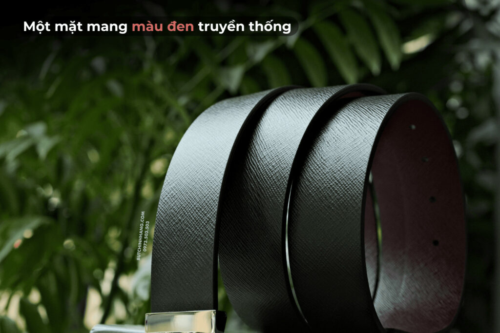 Kết hợp giữa màu đen và nâu đỏ, mẫu thắt lưng Montblanc với da dập vân saffiano Reversible Black&Mosto đầy lịch thiệp - ket hop giua mau den va nau do mau that lung montblanc voi da dap van saffiano reversible blackampmosto day lich thiep 1