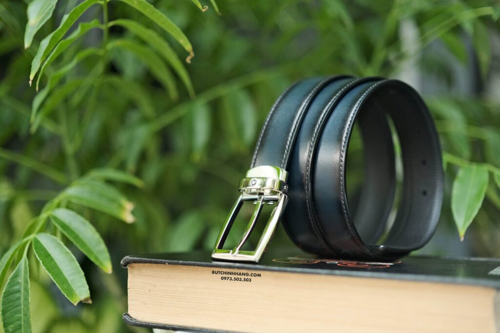 Montblanc Men's Reversible Cut-to-Size Business Belt 123899 - 3cm - montblanc mens reversible cut to size business belt 123899 3cm 4