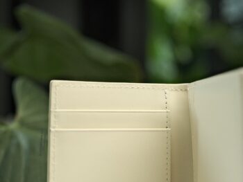 Ví đựng thẻ Montblanc Meisterstuck 4810 Card Holder 4cc Ivory 130942 - vi dung the montblanc meisterstuck 4810 card holder 4cc ivory 130942