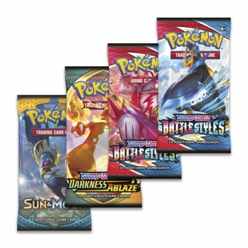 Hộp 4 gói thẻ bài Pokemon TCG: Galarian Rapidash V Đồ Chơi Thẻ bài Pokemon TCG 4