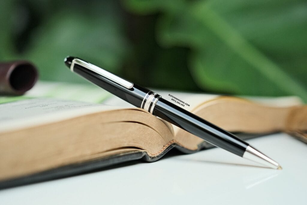 Bút Montblanc Meisterstuck Classique Platinum Coated BallPoint Pen 2866 - but montblanc meisterstuck classique platinum coated ballpoint pen 2867