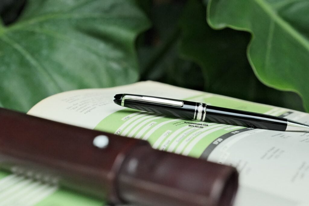 Montblanc Meisterstuck Classique Platinum Coated BallPoint Pen 2866 - but montblanc meisterstuck classique platinum coated ballpoint pen 2869