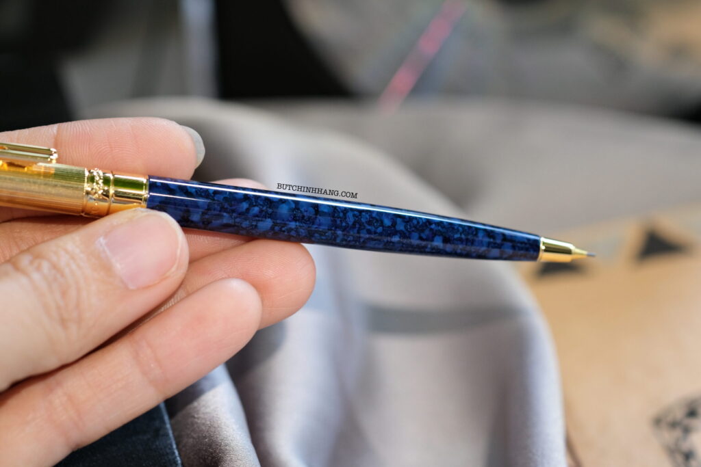 Bút chì Montblanc Noblesse Gold Plated Blue Marbled Mechanical Pencil 18484 (0,5 mm) - but chi montblanc noblesse gold plated blue marbled mechanical pencil 18484 05 mm 1