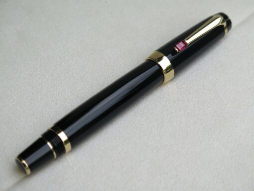Bút Montblanc Boheme Gold Plate Rouge Rollerball Pen 05096 - Image 2